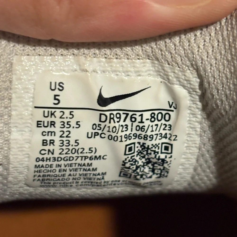 Nike Tech Hera Monarch Light Bone W Shoes Womens Size 5 DR9761-800
